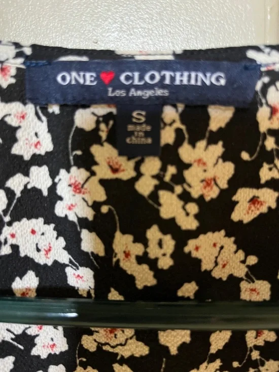 Cross tie shirt - Picture 3 of 4